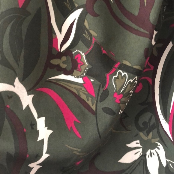 Dress - Picture 2 of 6